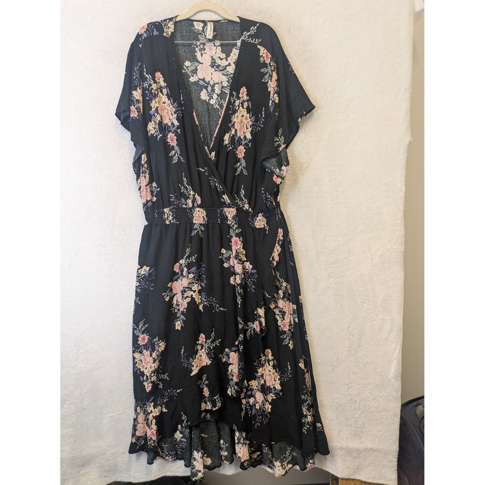 American Rag Women's Size 2X Black Floral Print Wrap Midi Dress